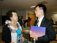 The participants of the 2012 Association for Introducing Foreign Intelligence, Sub-association of Chinese Association of Higher Education meets with Prof. Gordon Cheung, Associate-Pro-Vice-Chancellor in CUHK